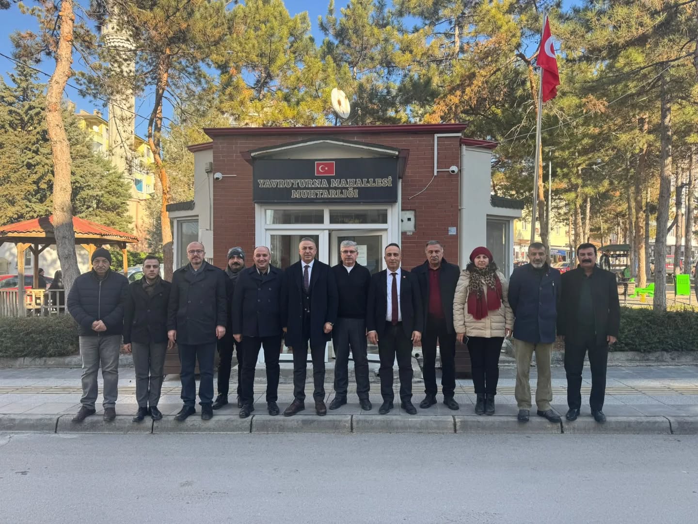 CHP, MAHALLE MUHTARLARINI DİNLİYOR